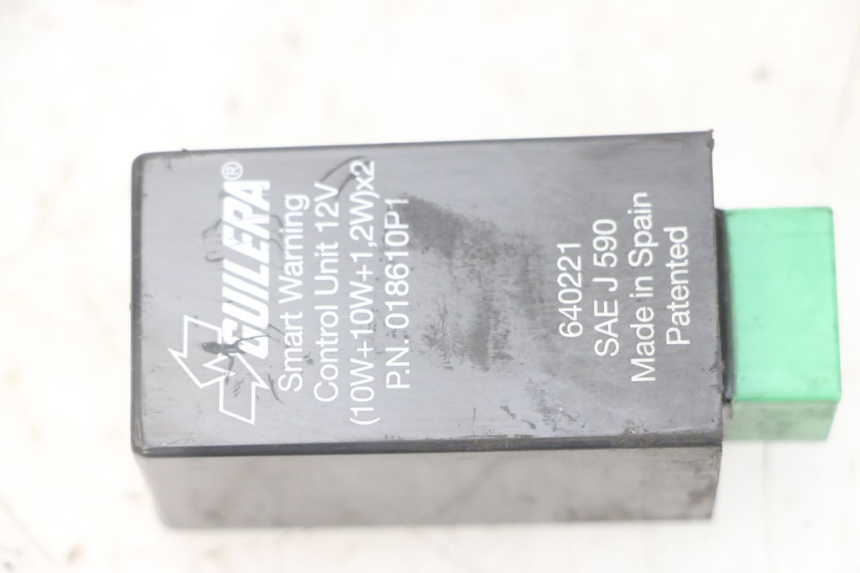 photo de TURN SIGNAL RELAY PIAGGIO IE MP3 YOURBAN 300 (2011 - 2016) - Main view