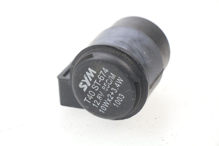 photo de TURN SIGNAL RELAY SYM JET 4 50 (2010 - 2014) - Main view