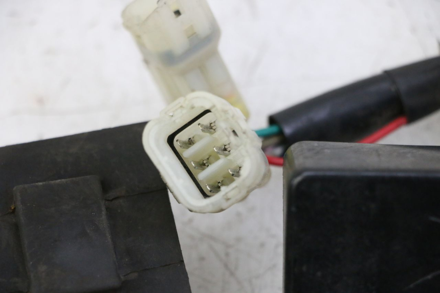 photo de TURN SIGNAL RELAY SYM JOYMAX 125 (2010 - 2017) - Checked used part