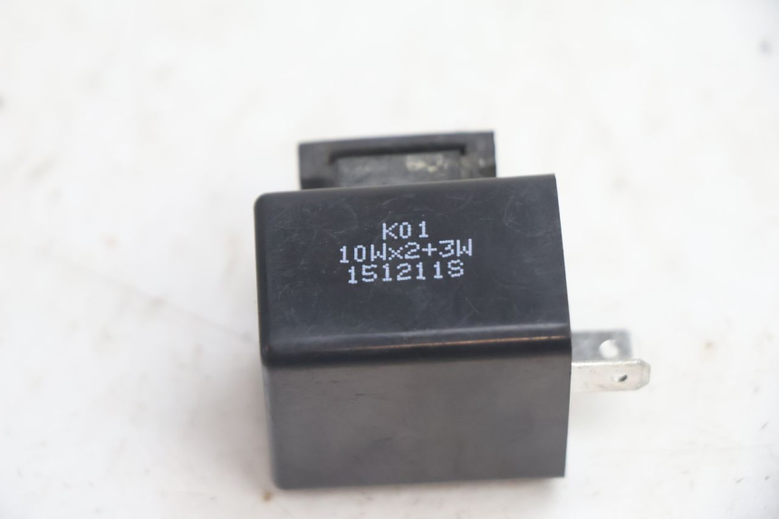photo de TURN SIGNAL RELAY RIDE JUMP 2T 50 (2012 - 2017) - Alternative perspective