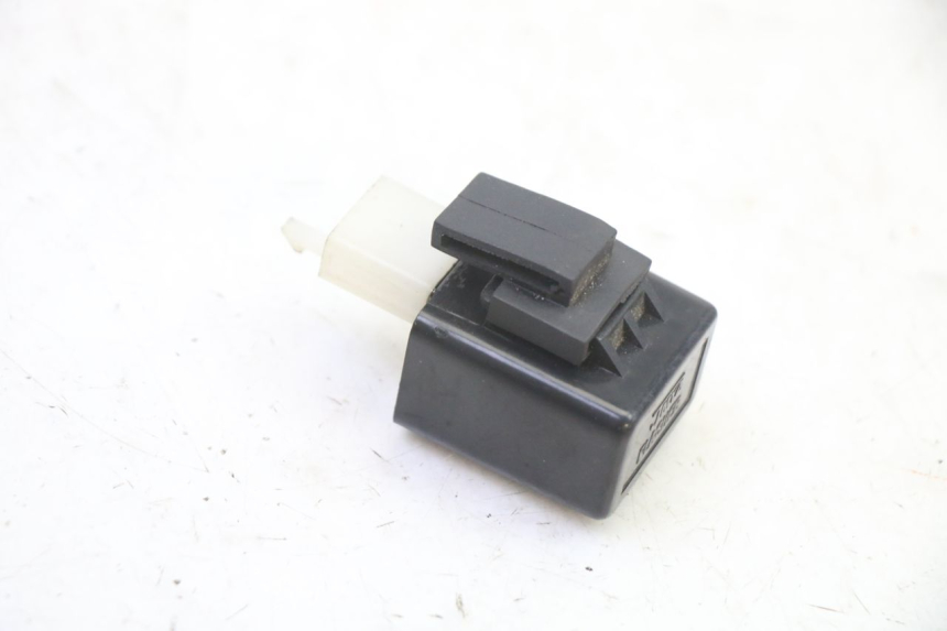 photo de TURN SIGNAL RELAY KIDEN KD125-G 125 (2018 - 2022) - Alternative perspective