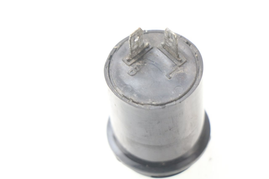 photo de FLASHER RELAY PEUGEOT KISBEE 4T 50 (2010 - 2017) - Zoom on usage condition