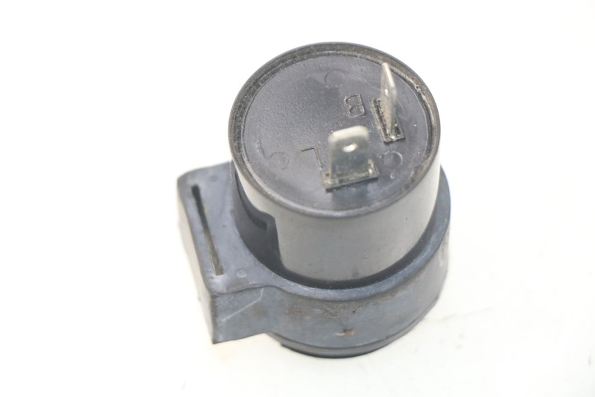 photo de FLASHER RELAY PEUGEOT KISBEE 4T 50 (2018 - 2022) - Zoom on usage condition