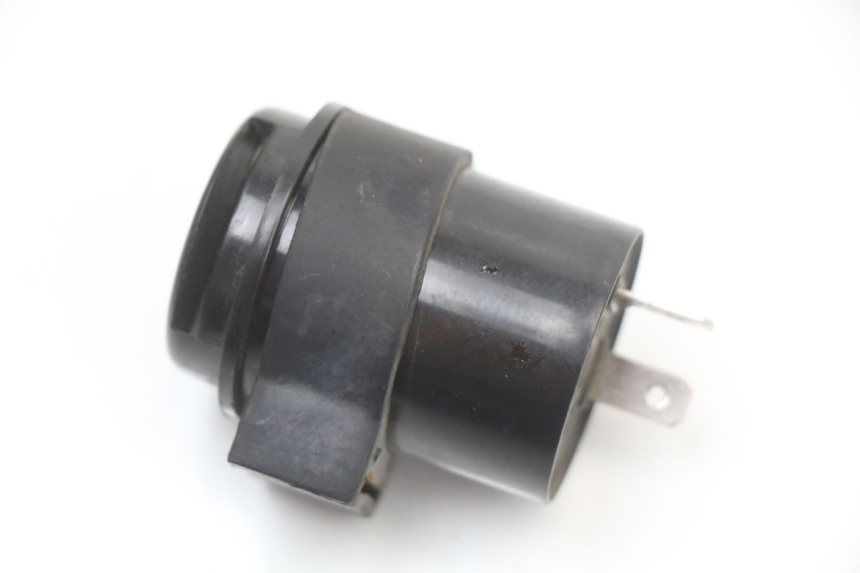 photo de FLASHER RELAY PEUGEOT KISBEE 4T 50 (2018 - 2022) - Alternative perspective