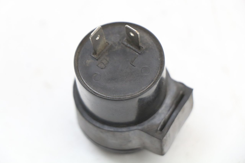 photo de FLASHER RELAY PEUGEOT KISBEE 4T 50 (2018 - 2022) - Alternative perspective