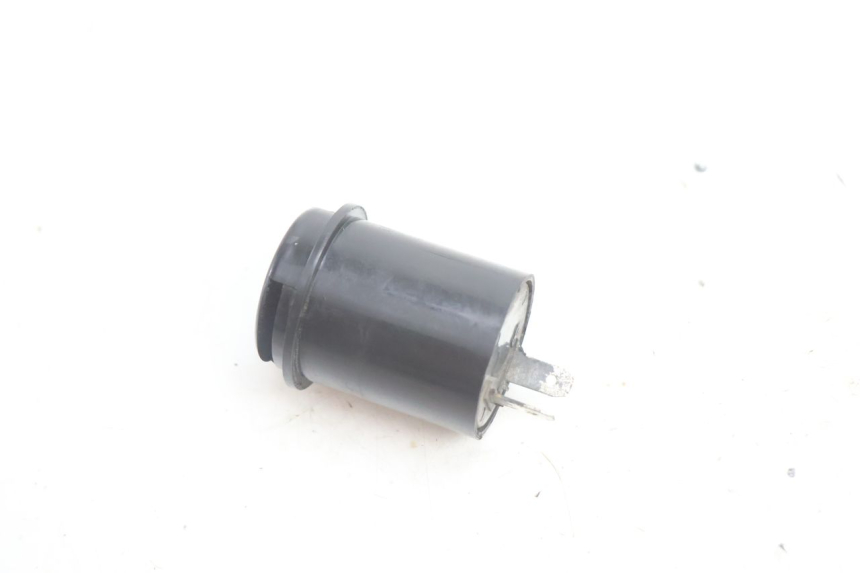 photo de FLASHER RELAY PEUGEOT KISBEE 4T 50 (2010 - 2017) - Zoom on usage condition