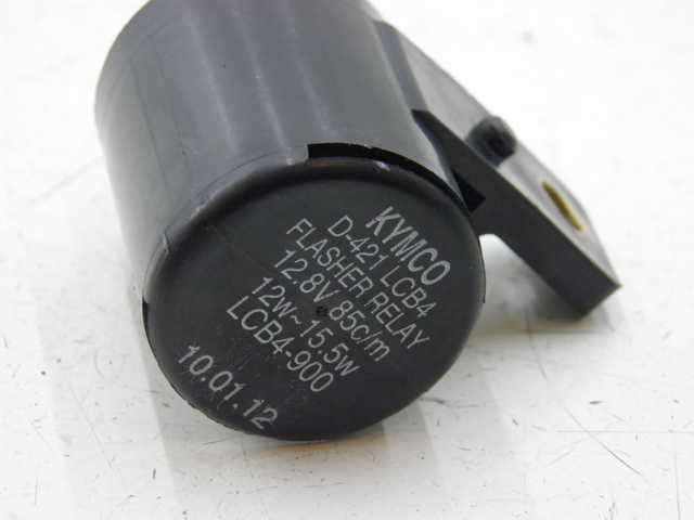 photo de TURN SIGNAL RELAY KYMCO XCITING RI ABS 500 (2010) - Zoom on usage condition