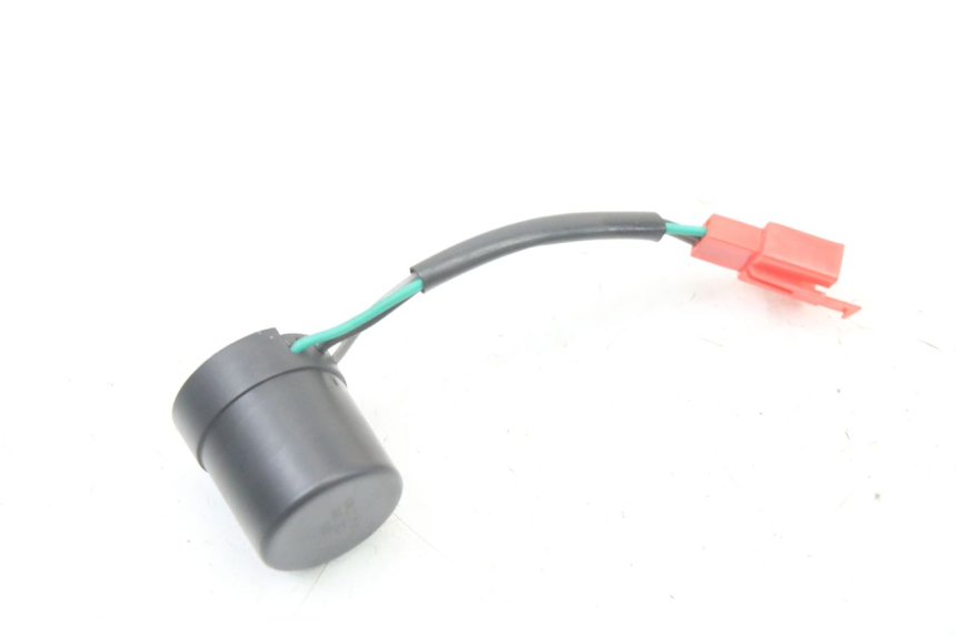 photo de TURN SIGNAL RELAY LONGJIA SHARPY 125 (2020 - 2024) - Zoom on usage condition