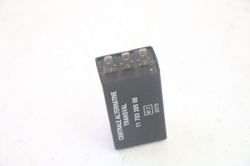 photo de FLASHER RELAY PEUGEOT LUDIX 50 (2005 - 2007) - Alternative perspective
