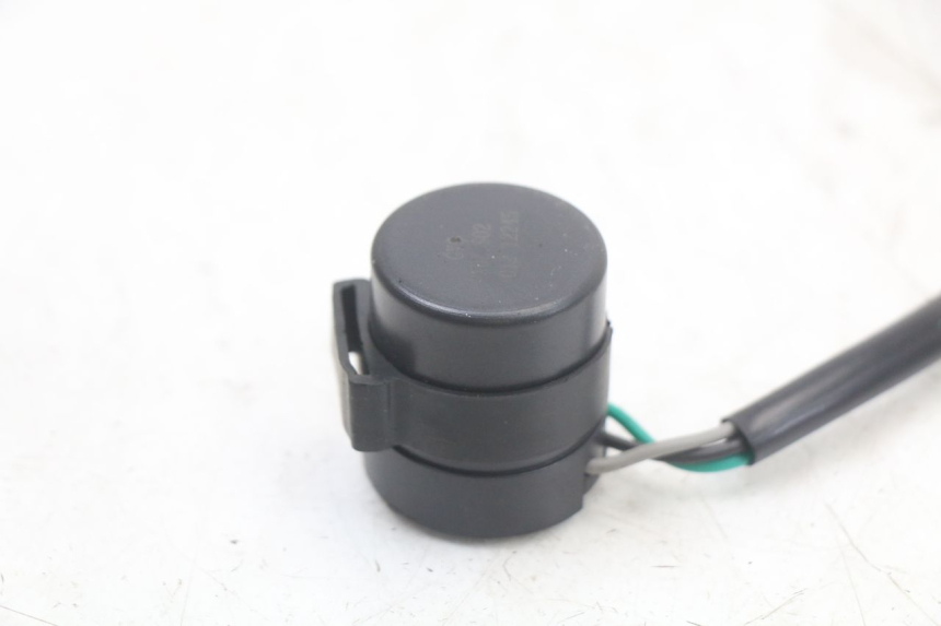 photo de TURN SIGNAL RELAY MASH LEGEND'R 4T 50 (2021 - 2025) - Zoom on usage condition