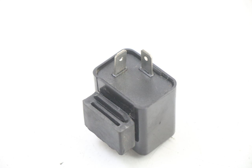 photo de TURN SIGNAL RELAY MBK OVETTO ONE 2T 50 (2013 - 2017) - Zoom on usage condition