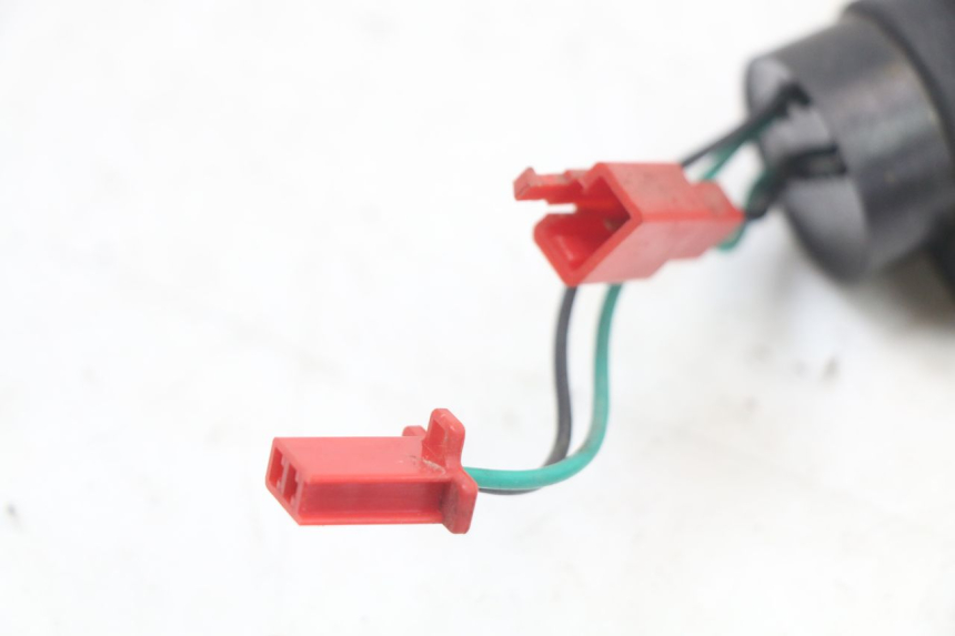 photo de FLASHER RELAY SYM MIO 50 (2011 - 2017) - Surface and material condition