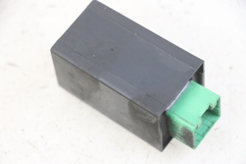 photo de FLASHER RELAY PIAGGIO MP3 LT 400 (2007 - 2012) - Alternative perspective