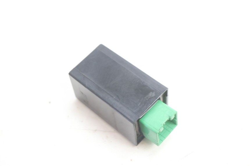 photo de FLASHER RELAY PIAGGIO MP3 LT 400 (2007 - 2012) - Zoom on usage condition
