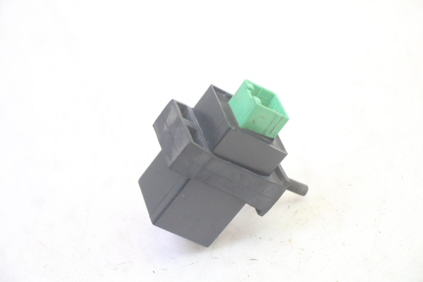 photo de TURN SIGNAL RELAY PIAGGIO MP3 RL 250 (2006 - 2010) - Alternative perspective