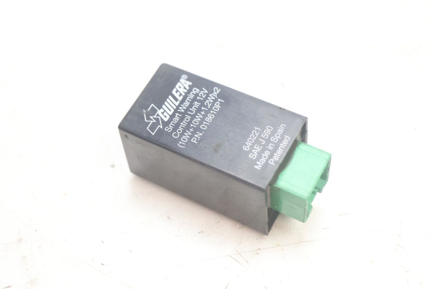 photo de TURN SIGNAL RELAY PIAGGIO MP3 125 (2006 - 2014) - Main view