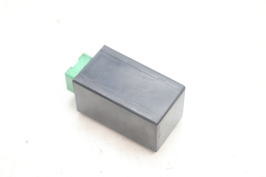 photo de TURN SIGNAL RELAY PIAGGIO MP3 125 (2006 - 2014) - Zoom on usage condition