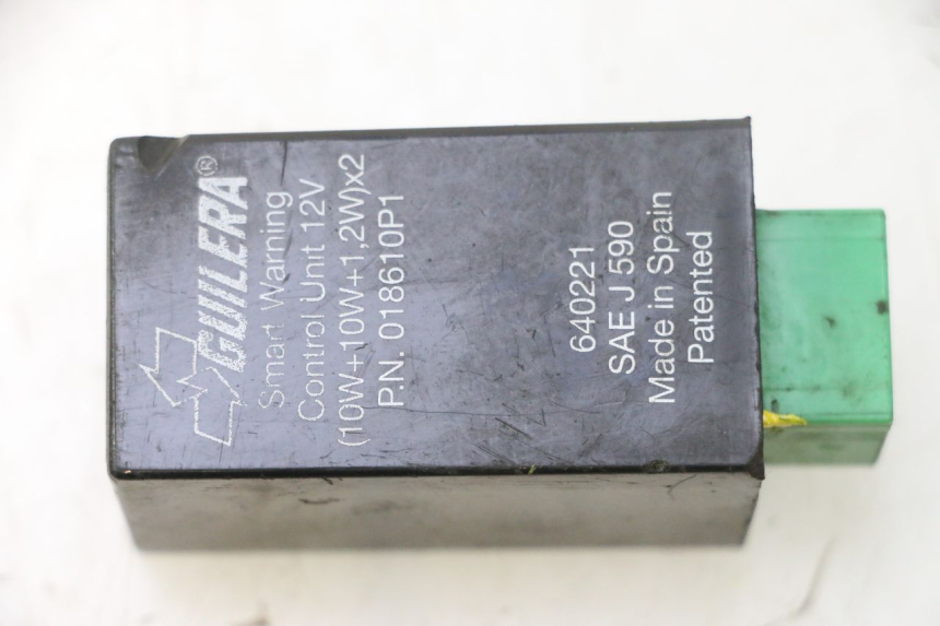 photo de TURN SIGNAL RELAY PIAGGIO MP3 500 (2011 - 2015) - Technical close-up