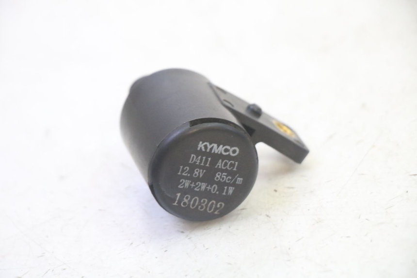 photo de TURN SIGNAL RELAY KYMCO LIKE 4T 50 (2019 - 2025) - Zoom on usage condition