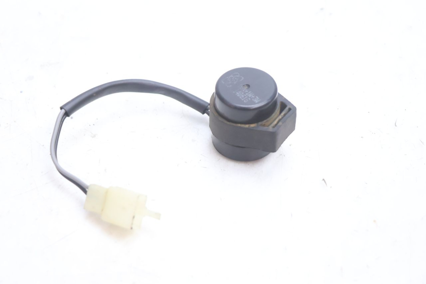 photo de TURN SIGNAL RELAY IMF INDUSTRIE NEW PACH 2T 50 (2014 - 2020) - Component detail