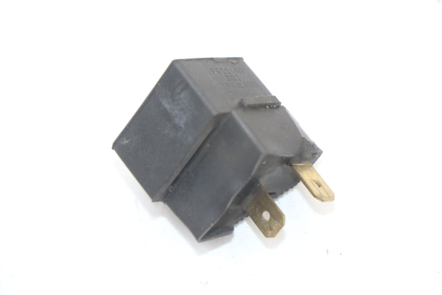 photo de TURN SIGNAL RELAY KAWASAKI NINJA 400 (2018 - 2023) - Alternative perspective