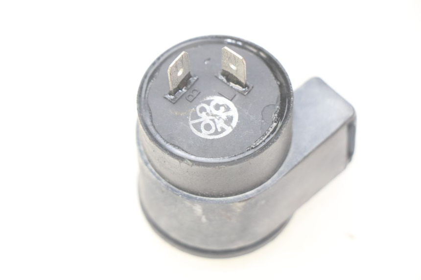 photo de FLASHER RELAY SYM ORBIT 2 2T 50 (2008 - 2018) - Zoom on usage condition