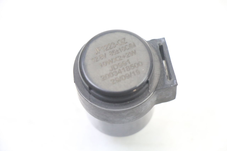 photo de TURN SIGNAL RELAY PEUGEOT STREETZONE I 2T 50 (2018 - 2020) - Alternative perspective