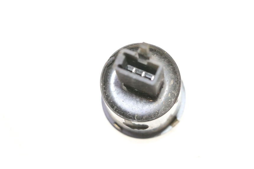 photo de TURN SIGNAL RELAY VASTRO R-ONE 4T 50 (2014 - 2022) - Zoom on usage condition