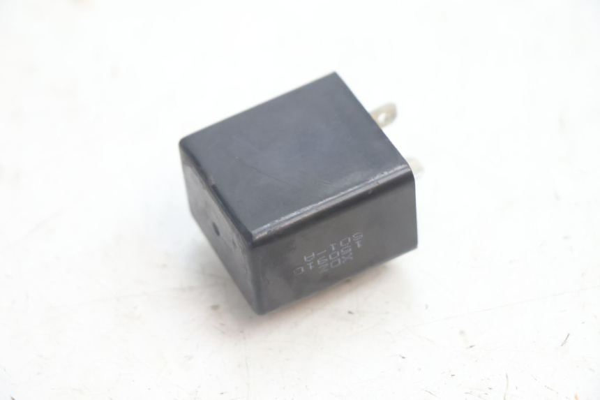 photo de TURN SIGNAL RELAY YAMASAKI ROADSTER 50 (2013 - 2018) - Zoom on usage condition