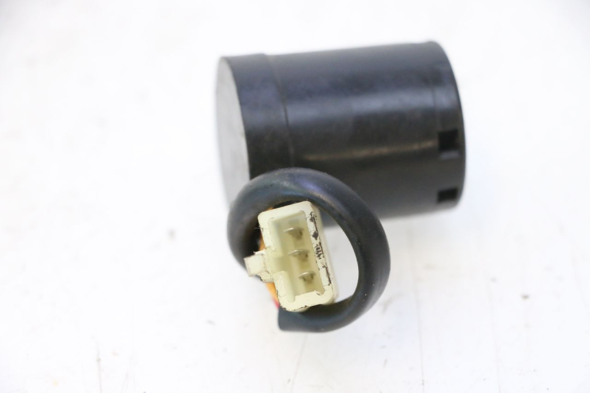 photo de FLASHER RELAY KEEWAY RY6 2T 50 (2011 - 2019) - Zoom on usage condition