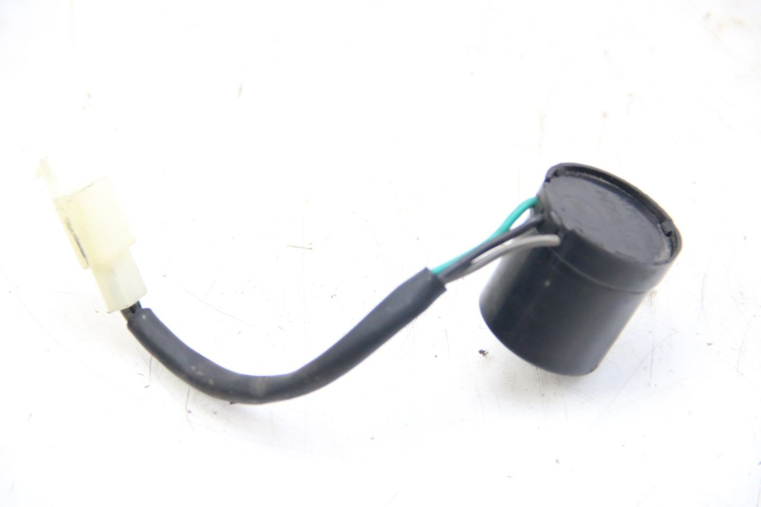 photo de FLASHER RELAY JM MOTORS SANTANA 50 (2014 - 2023) - Component detail