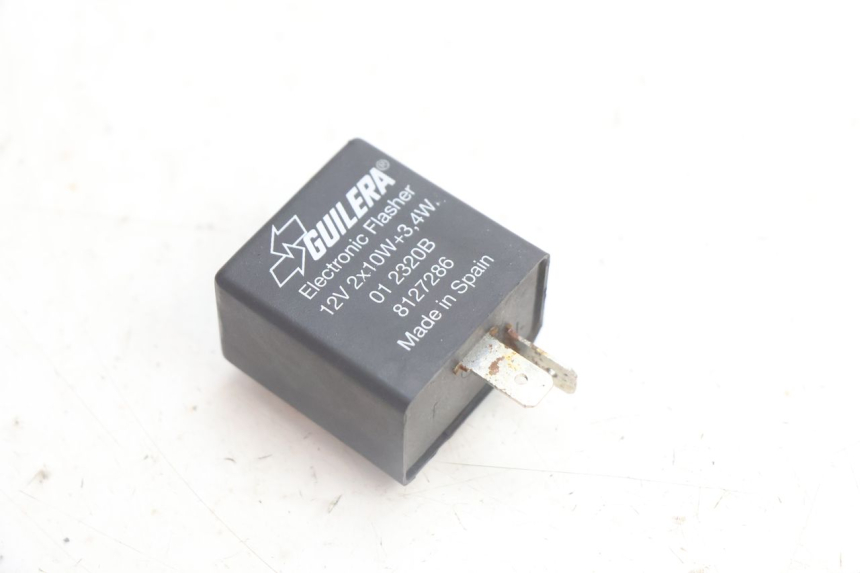 photo de TURN SIGNAL RELAY APRILIA SCARABEO GT 125 (1999 - 2007) - Main view