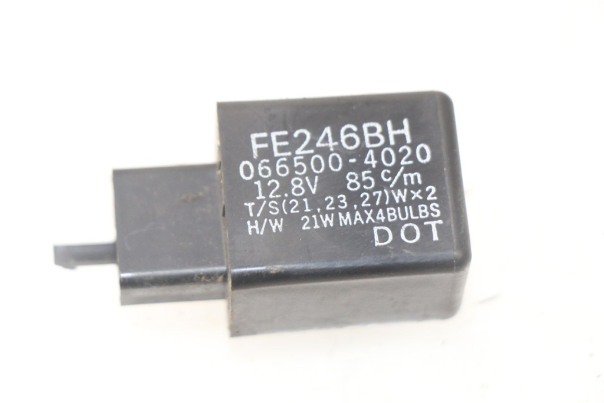 photo de TURN SIGNAL RELAY HONDA SES DYLAN 125 (2002 - 2006) - Main view