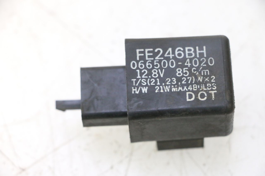 photo de TURN SIGNAL RELAY HONDA SH 125 (2001 - 2003) - Main view