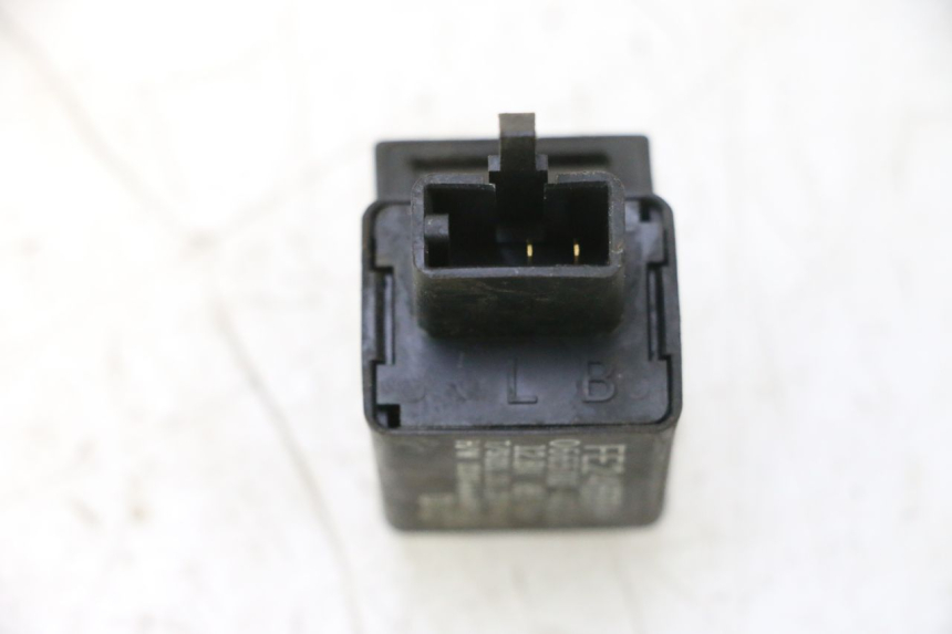 photo de TURN SIGNAL RELAY HONDA SH 125 (2001 - 2003) - Component detail