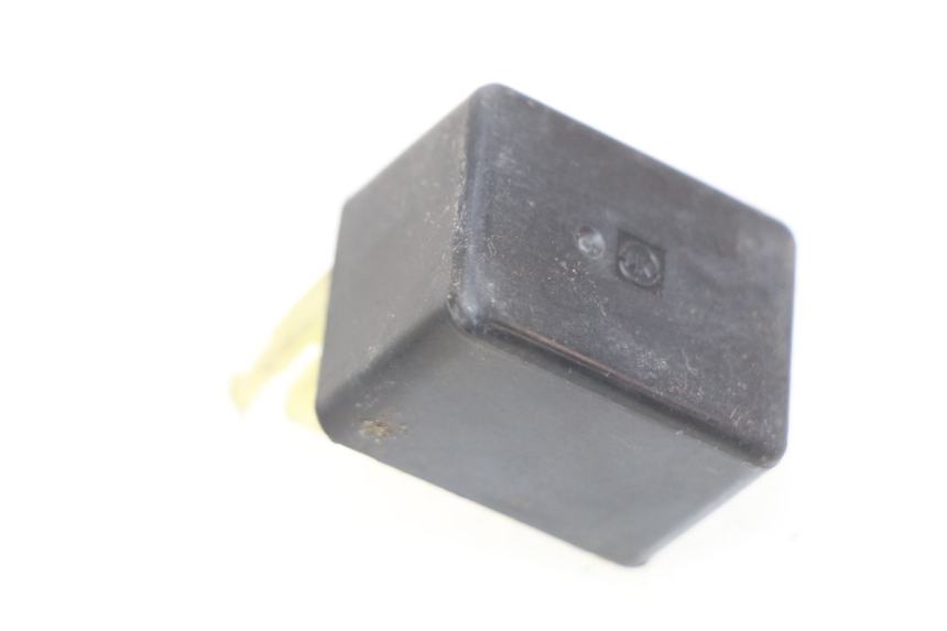 photo de FLASHER RELAY SUZUKI SIXTEEN 125 (2008 - 2010) - Main view