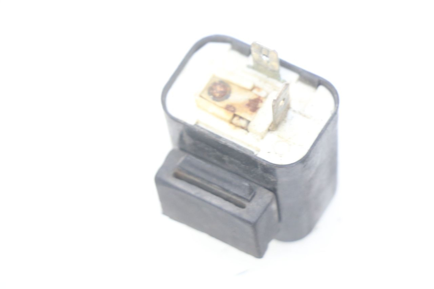 photo de FLASHER RELAY YAMAHA SLIDER NAKED 50 (2004 - 2018) - Zoom on usage condition