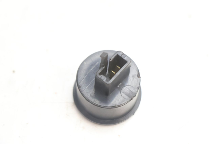 photo de TURN SIGNAL RELAY PEUGEOT SPEEDFIGHT LC 50 (1996 - 2002) - Alternative perspective