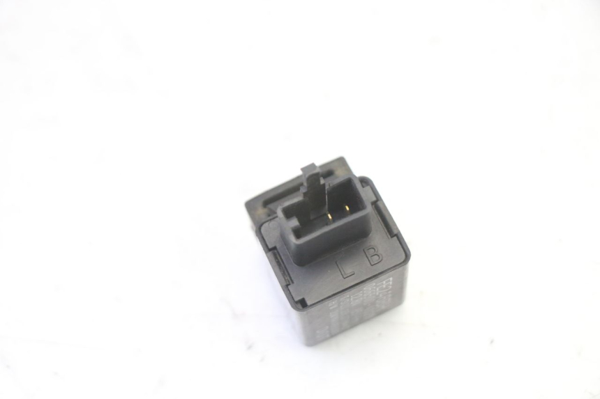 photo de TURN SIGNAL RELAY HONDA ST PAN EUROPEAN 1300 (2002 - 2013) - Component detail