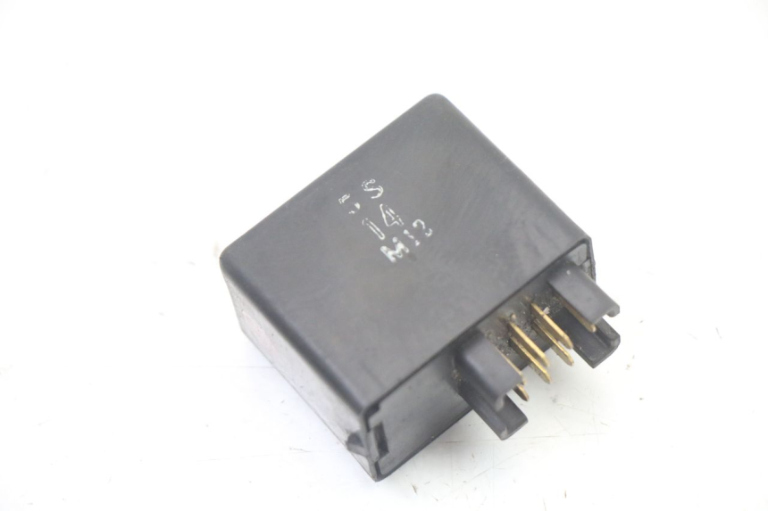 photo de TURN SIGNAL RELAY SUZUKI BURGMAN 125 (2015 - 2017) - Zoom on usage condition