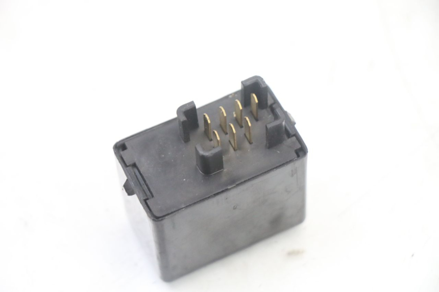 photo de TURN SIGNAL RELAY SUZUKI GSX F GSXF 650 (2007 - 2015) - Zoom on usage condition