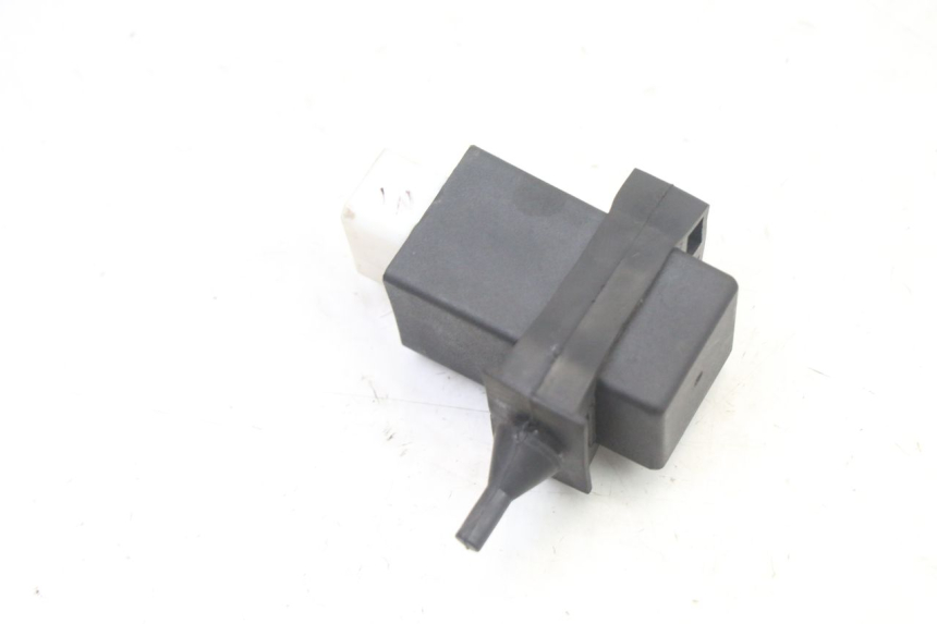 photo de FLASHER RELAY APRILIA SXR 50 (2021 - 2023) - Zoom on usage condition
