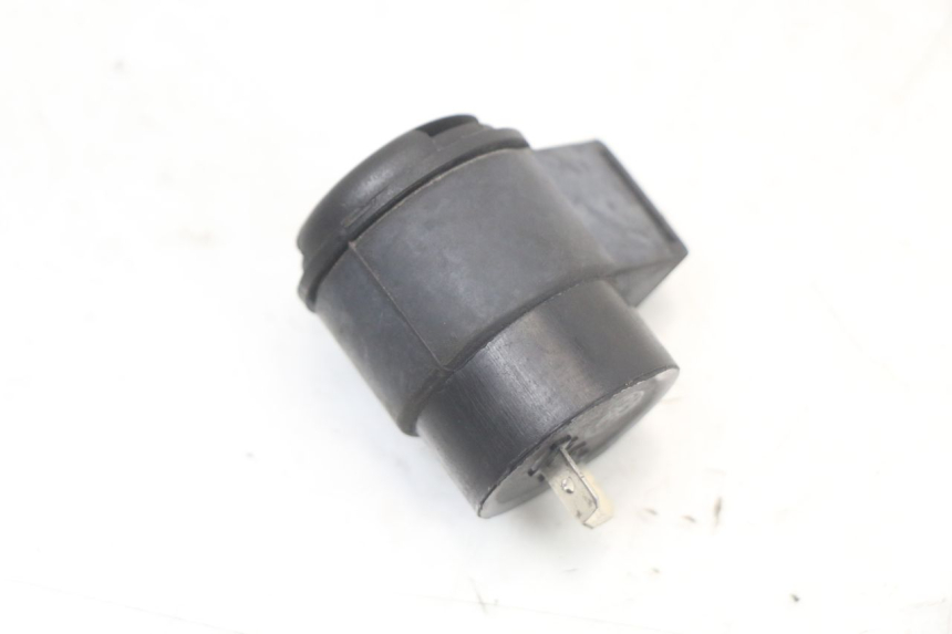 photo de TURN SIGNAL RELAY SYM ORBIT 2 4T 50 (2018 - 2022) - Zoom on usage condition