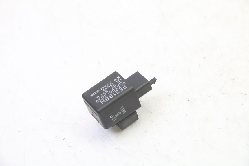 photo de FLASHER RELAY YAMAHA TDM ABS 900 (2002 - 2014) - Component detail