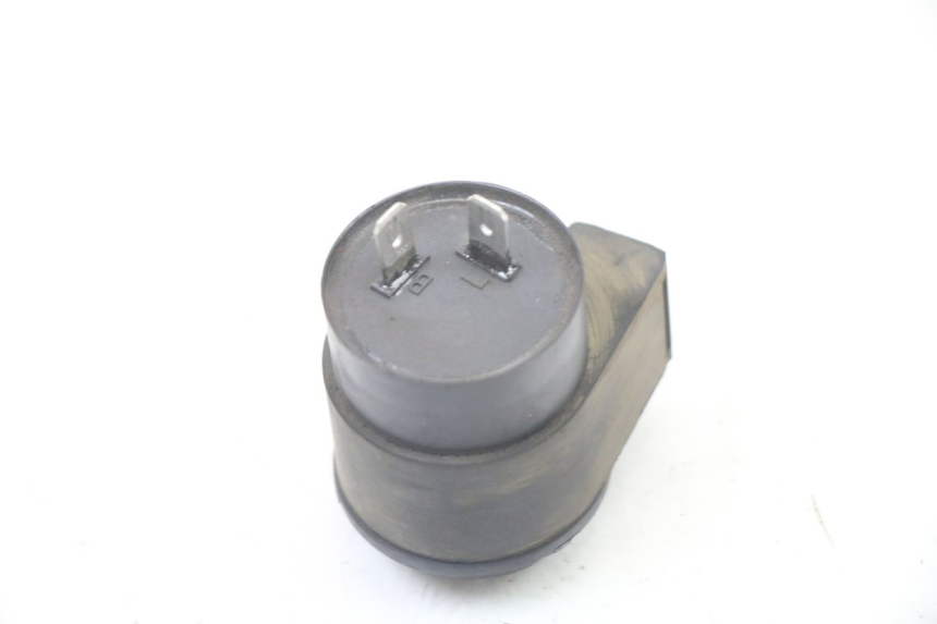 photo de FLASHER RELAY PEUGEOT TWEET 4T 50 (2018 - 2022) - Zoom on usage condition