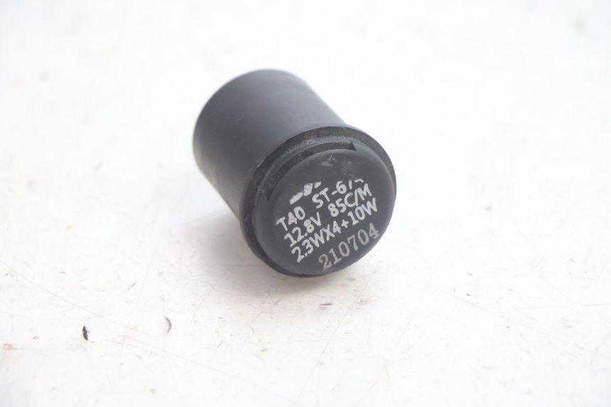 photo de FLASHER RELAY PEUGEOT TWEET 4T 50 (2018 - 2022) - Zoom on usage condition