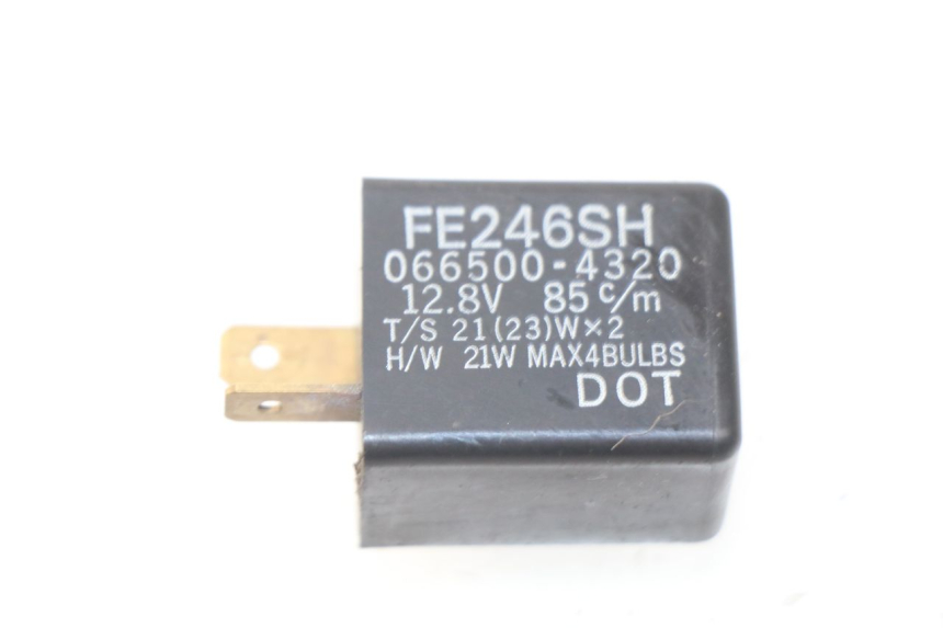 photo de TURN SIGNAL RELAY SUZUKI UC EPICURO 125 (1999 - 2003) - Main view