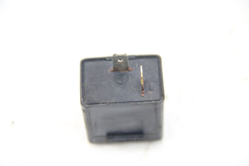 photo de FLASHER RELAY SUZUKI UH BURGMAN 125 (2002 - 2006) - Zoom on usage condition