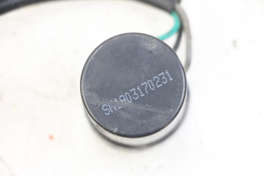 photo de FLASHER RELAY UNIVERSAL BIKE ZN50QT-11B 50 (2018 - 2021) - Zoom on usage condition