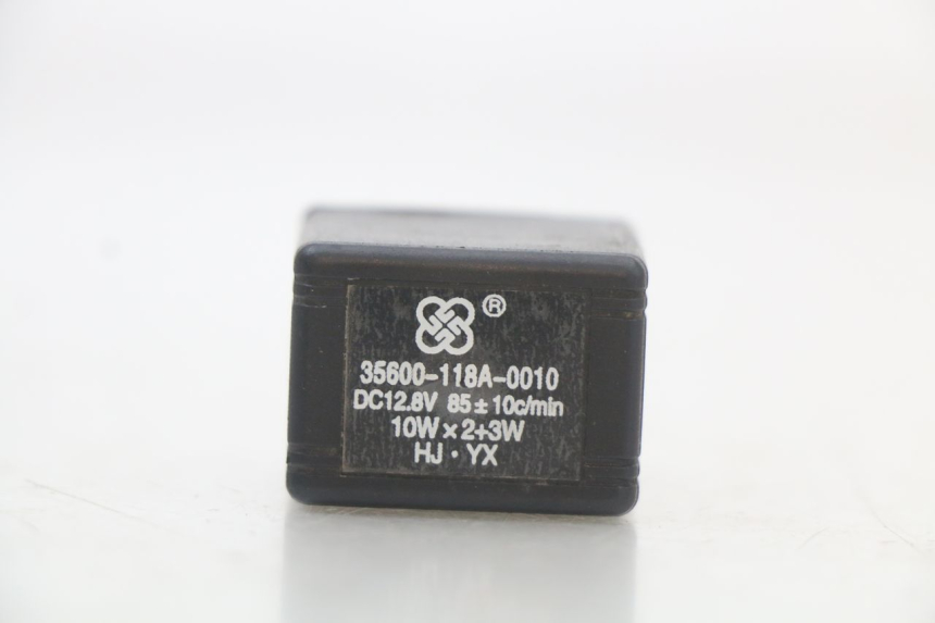 photo de FLASHER RELAY BEELINE VELOCE 4T 50 (2011 - 2020) - Component detail